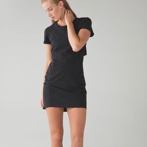 Lululemon & go Endeavor Dress